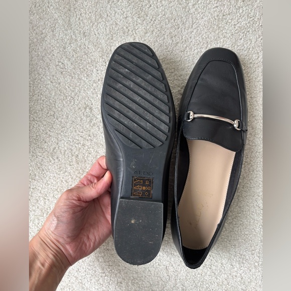ALDO Black Leather Loafers silver Bar Detail Size 8.5 Classic Minimalist Flats - Picture 7 of 8
